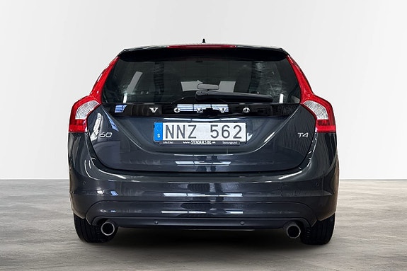 Volvo V60 7 of 19