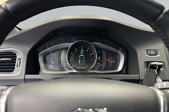 Volvo V60 14 of 19