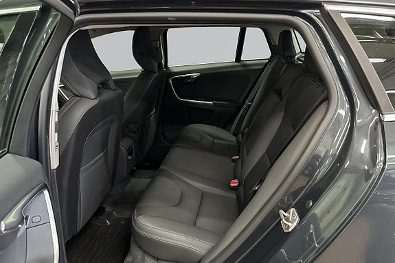 Volvo V60 6 of 19
