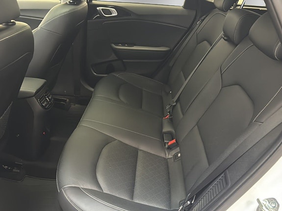Kia Ceed 9 of 21