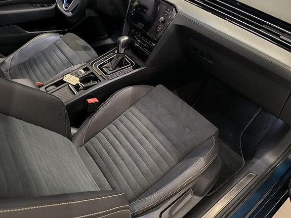 Volkswagen Passat 10 of 10