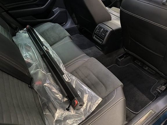 Volkswagen Passat 9 of 10