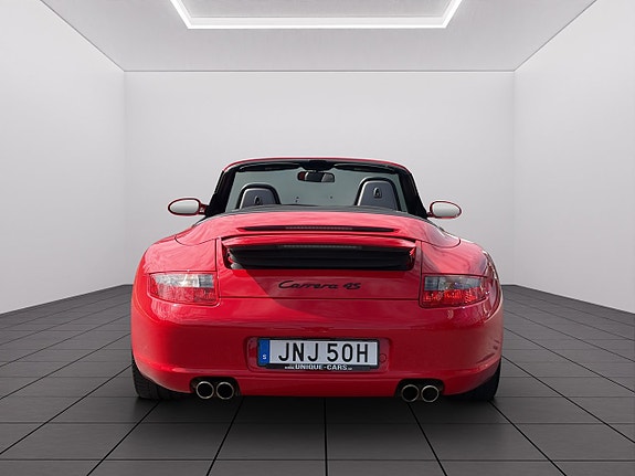 Porsche 911 Carrera 4 of 20