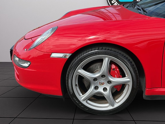 Porsche 911 Carrera 20 of 20