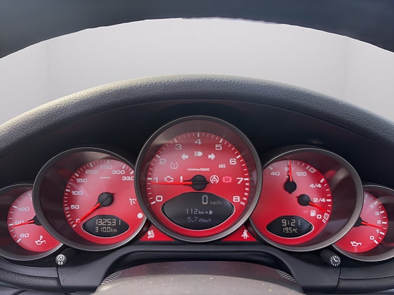 Porsche 911 Carrera 11 of 20