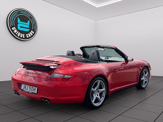 Porsche 911 Carrera 3 of 20