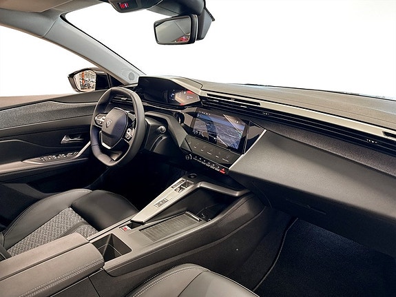Peugeot 308 SW 14 of 14