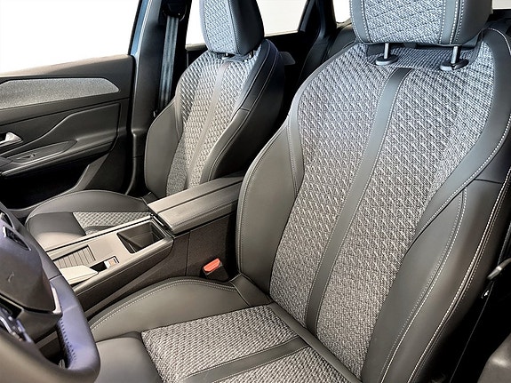Peugeot 308 SW 6 of 14