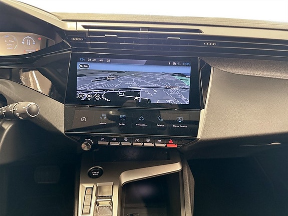 Peugeot 308 SW 12 of 14