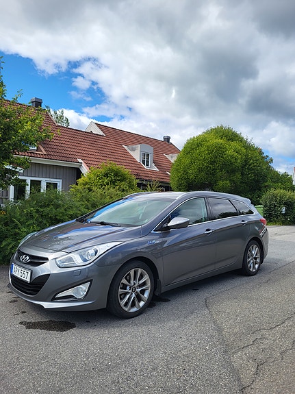 Hyundai i40 2 of 4
