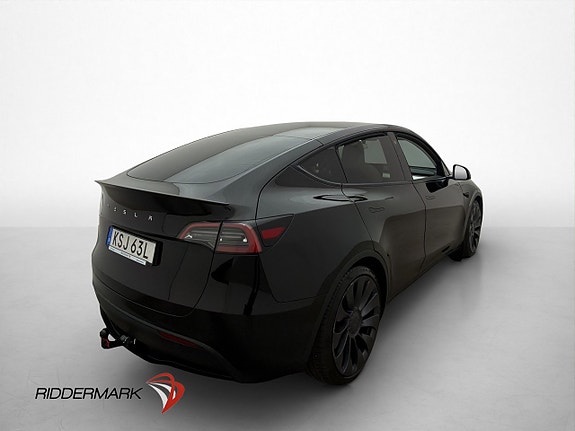 Tesla Model Y 8 of 30