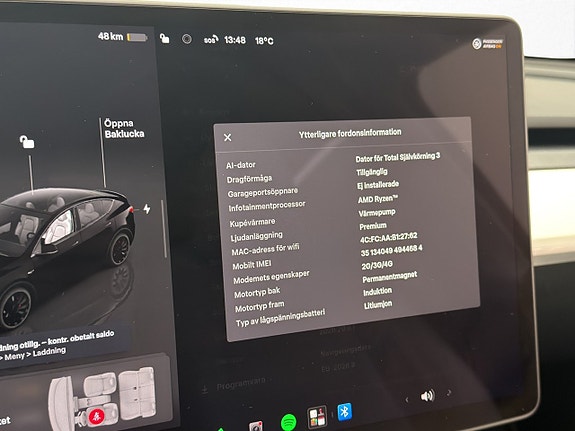 Tesla Model Y 25 of 30