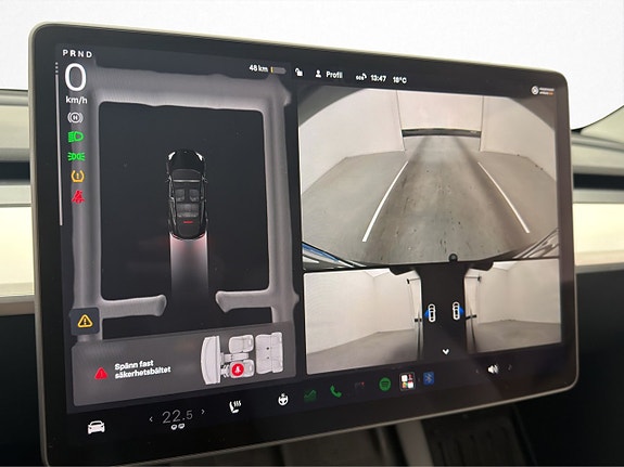 Tesla Model Y 19 of 30