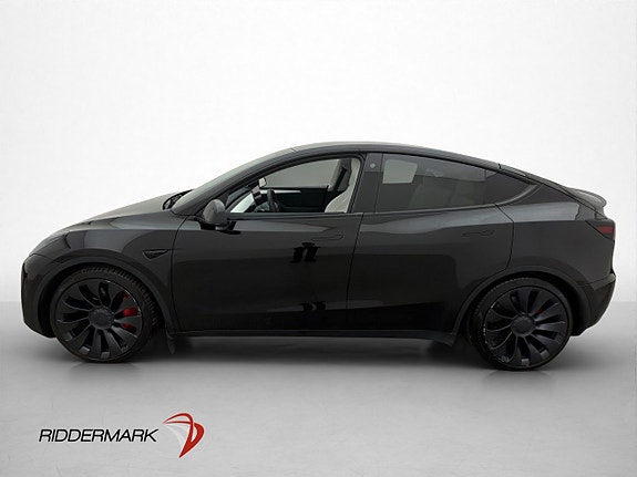 Tesla Model Y 5 of 30