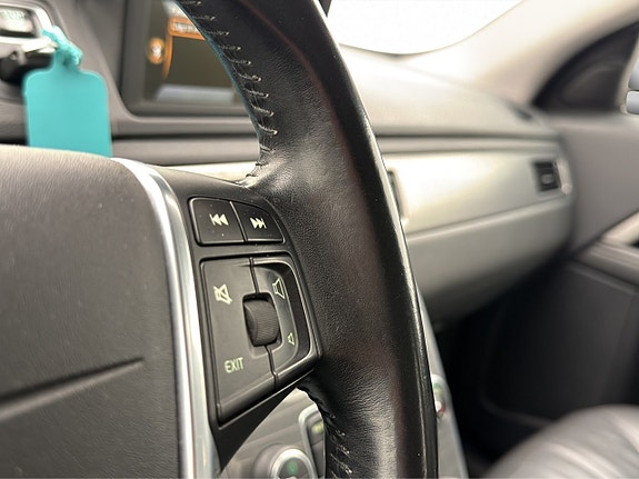 Volvo XC70 14 of 25