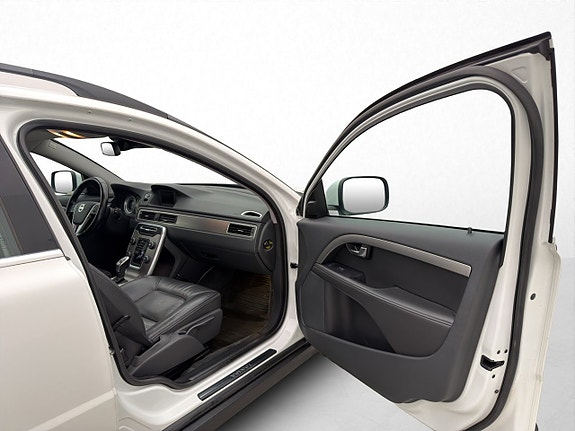 Volvo XC70 21 of 25