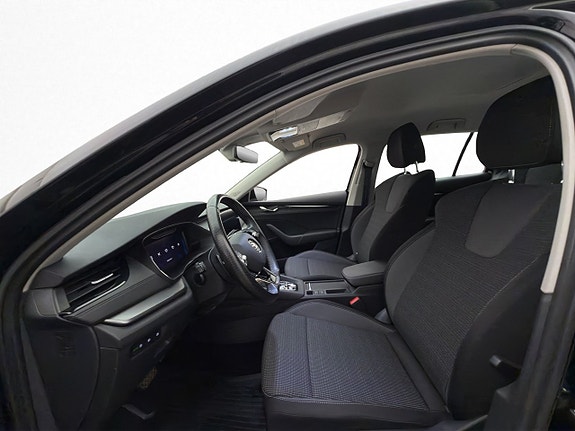 Skoda Octavia 12 of 27