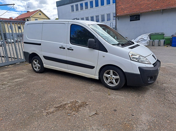 Peugeot Expert 5 of 17