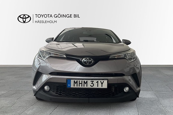 Toyota C-HR 5 of 10