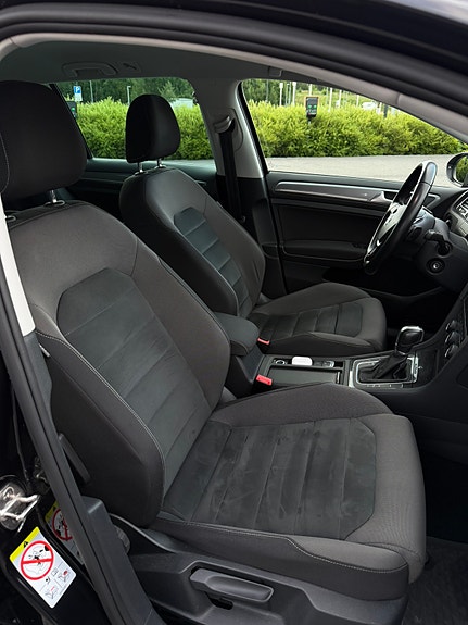 Volkswagen Golf Alltrack 10 of 11