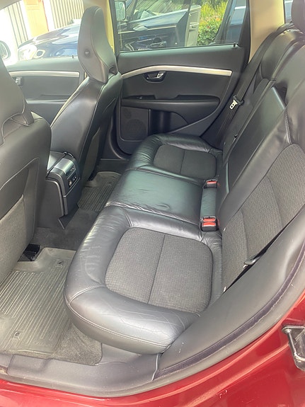 Volvo V70 6 of 7