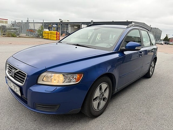 Volvo V50 4 of 9