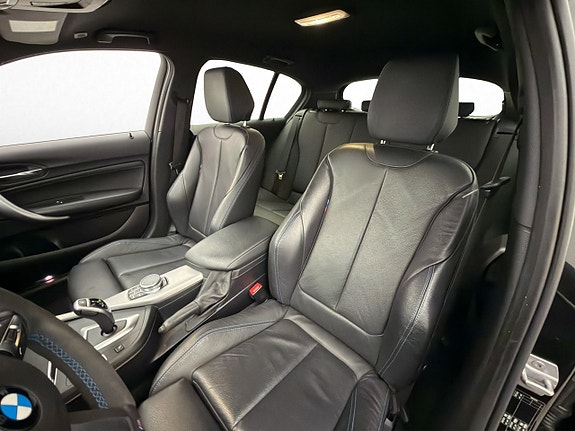 BMW M140i 11 of 30