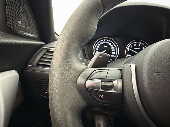 BMW M140i 16 of 30