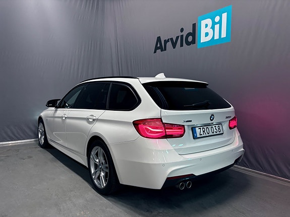 BMW 320i 5 of 28