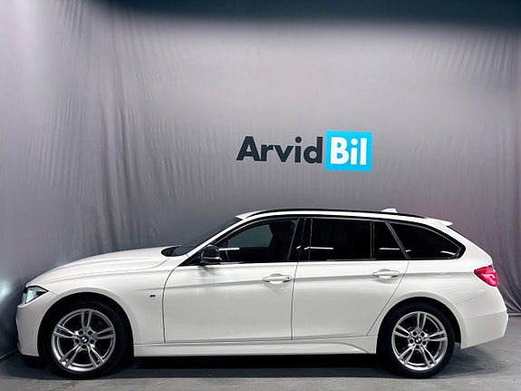 BMW 320i 4 of 28