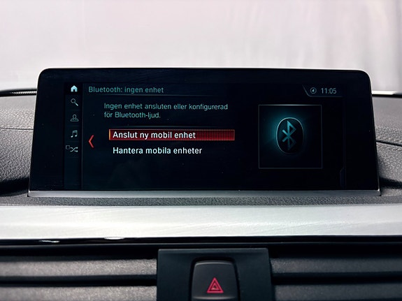 BMW 320i 22 of 28