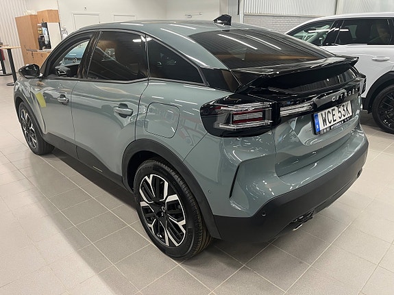 Citroen C4 2 of 2