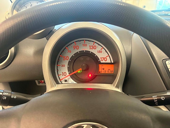 Toyota Aygo 6 of 8