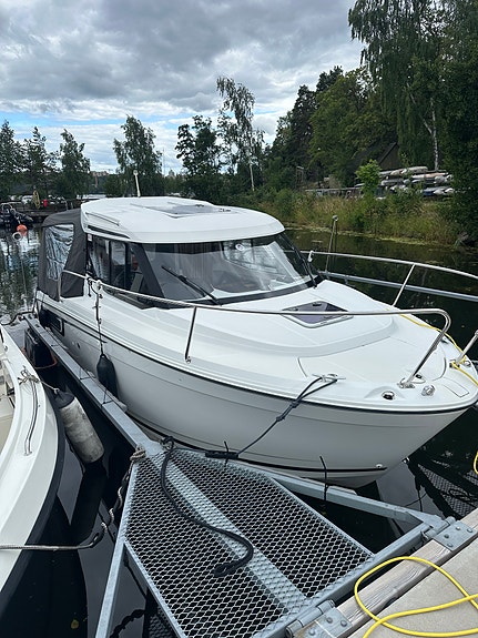 Jeanneau Merry Fisher 695 – 2017 (Yamaha Edition & Fullutrustad) 2 of 9