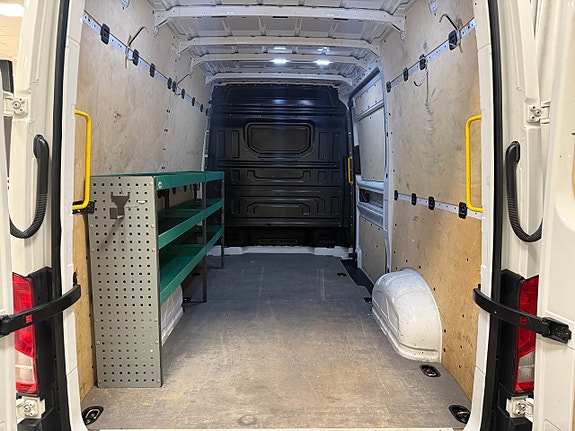 Volkswagen Crafter 4 of 15