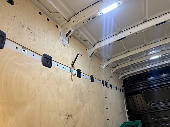 Volkswagen Crafter 7 of 15