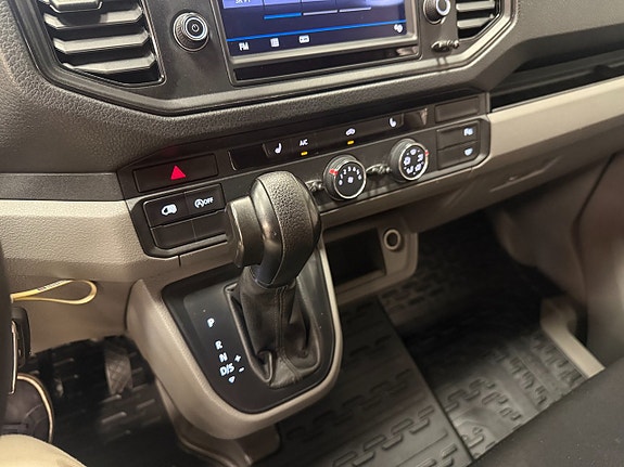 Volkswagen Crafter 13 of 15
