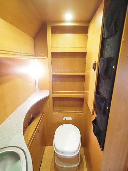 Dethleffs Globetrotter Esprit RT Alde Markis Cykelställ Låga långbäddar 3500kg 23 of 28