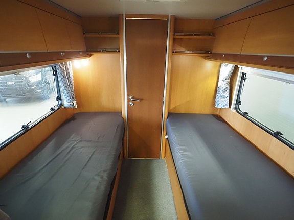 Dethleffs Globetrotter Esprit RT Alde Markis Cykelställ Låga långbäddar 3500kg 19 of 28