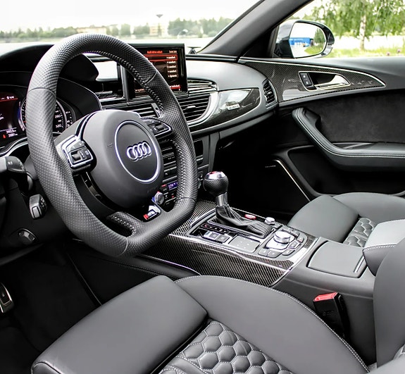 Audi RS6 3 of 6