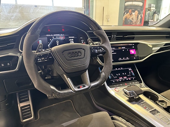 Audi S6 9 of 26
