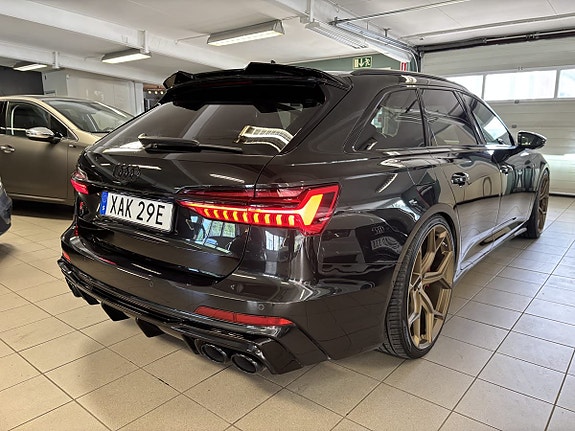Audi S6 8 of 26