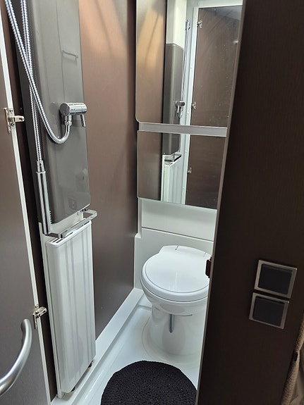 Adria Adria 663 uk 7 of 13