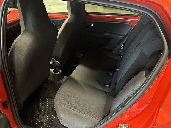 Volkswagen UP! 11 of 20