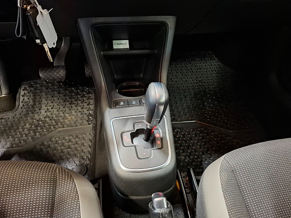 Volkswagen UP! 19 of 28