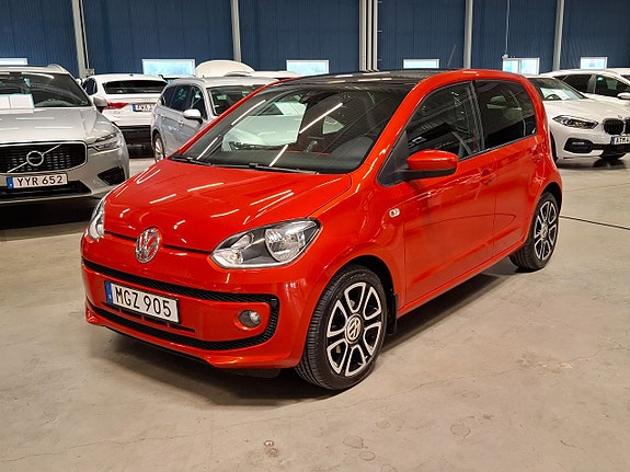 Volkswagen UP! 3 of 28
