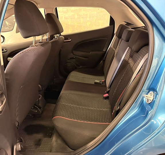 Mazda 2 17 of 19
