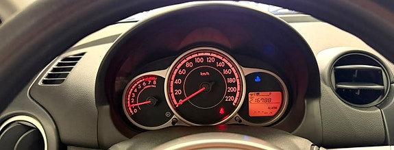 Mazda 2 18 of 19
