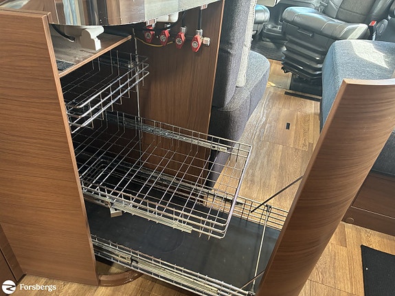 Niesmann ARTO 88EK // Hydr.ben - Lithium 180Ah 9 of 21