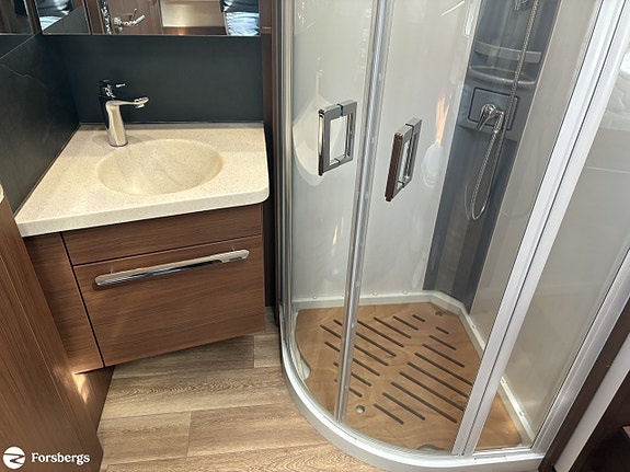 Niesmann ARTO 88EK // Hydr.ben - Lithium 180Ah 15 of 21